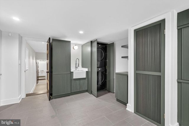 3019 DENT PL NW, Washington, DC 20007