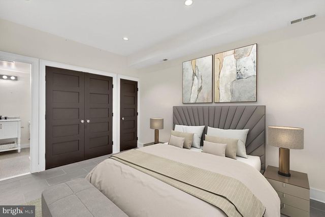 3019 DENT PL NW, Washington, DC 20007