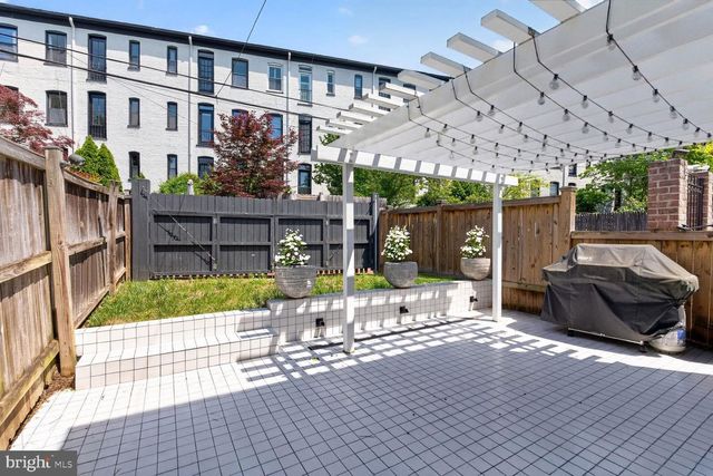 3019 DENT PL NW, Washington, DC 20007
