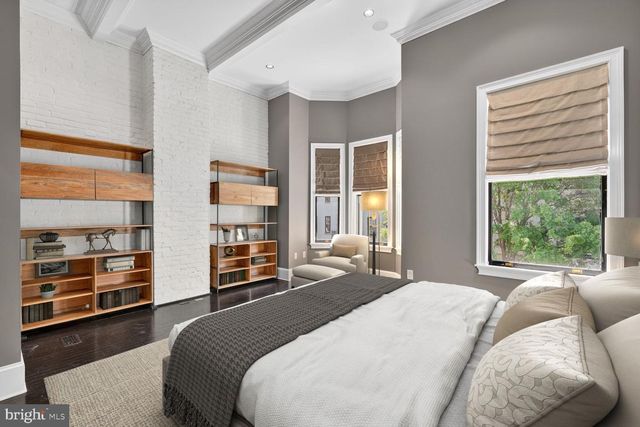 3019 DENT PL NW, Washington, DC 20007