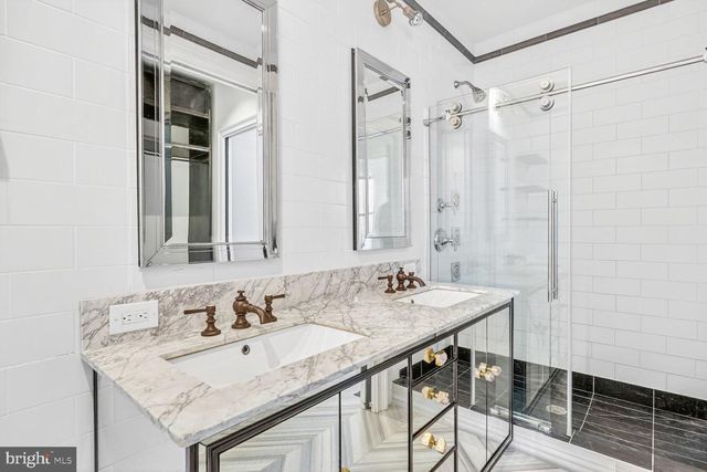 3019 DENT PL NW, Washington, DC 20007