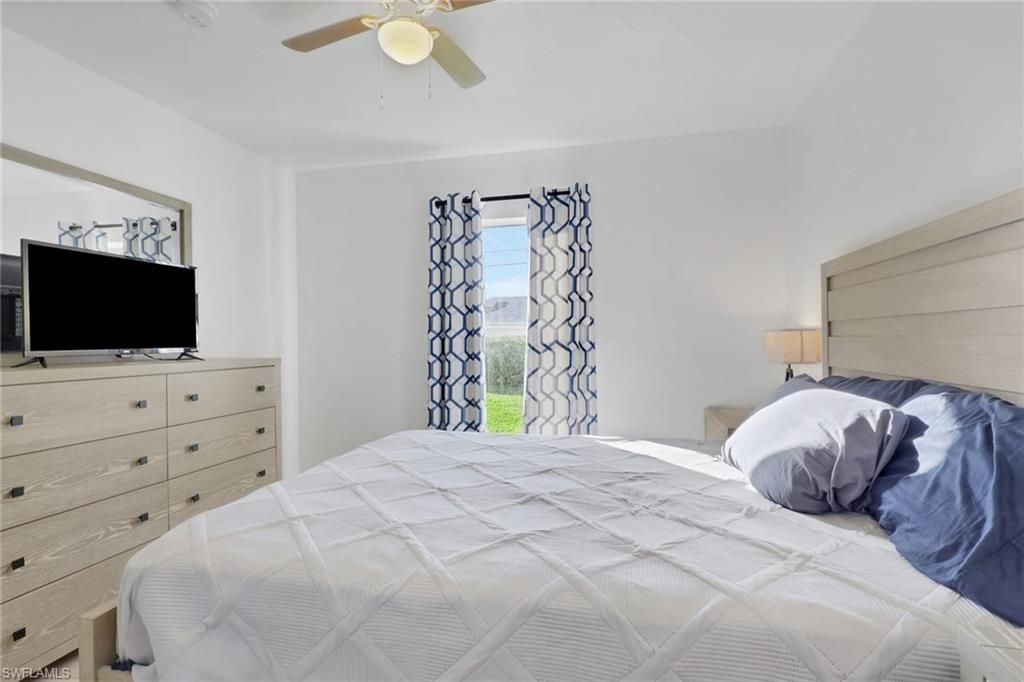 Image 25 of property listing at 1110 NE 6th PL, Cape Coral, FL 33909