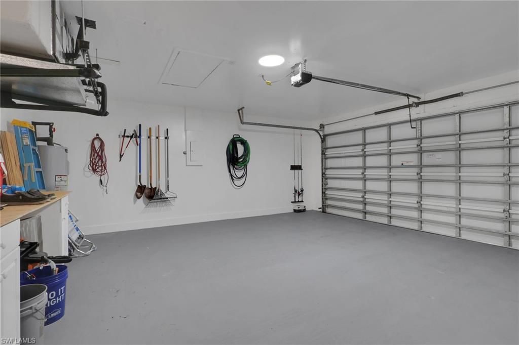 Image 31 of property listing at 1110 NE 6th PL, Cape Coral, FL 33909