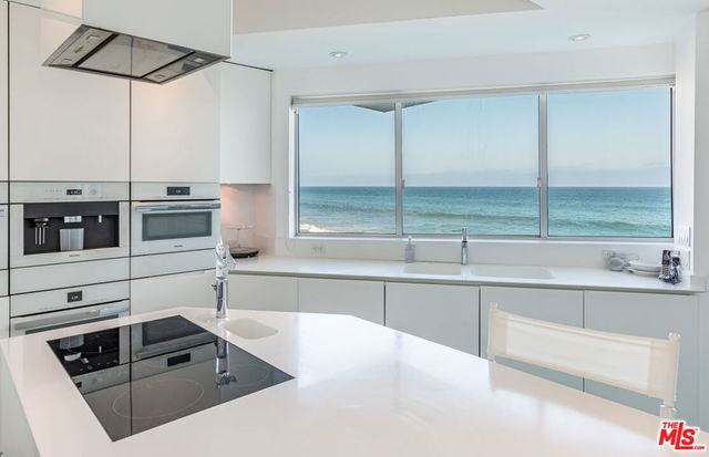 21016 Pacific Coast Highway, Malibu, CA 90265