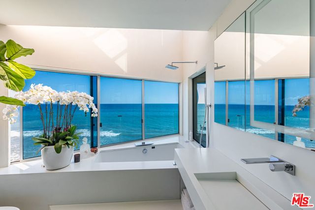 21016 Pacific Coast Highway, Malibu, CA 90265