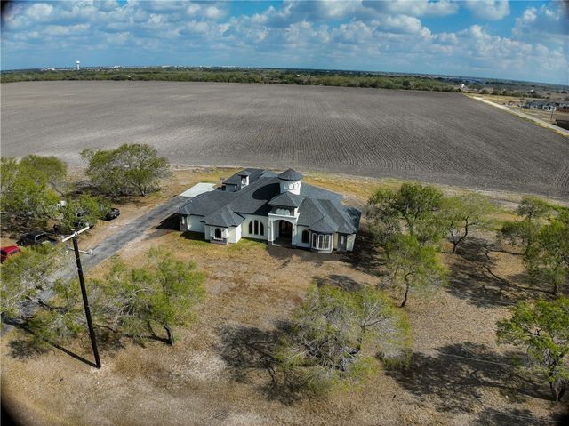 4294 Franklin Adams St, Kingsville, TX 78363