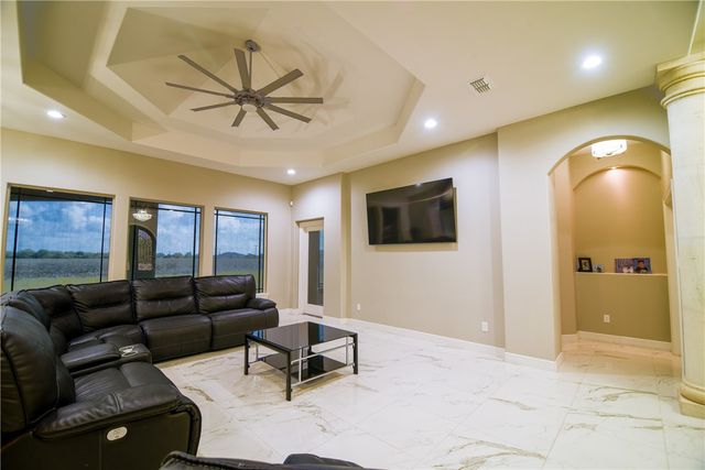 4294 Franklin Adams St, Kingsville, TX 78363