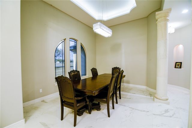 4294 Franklin Adams St, Kingsville, TX 78363