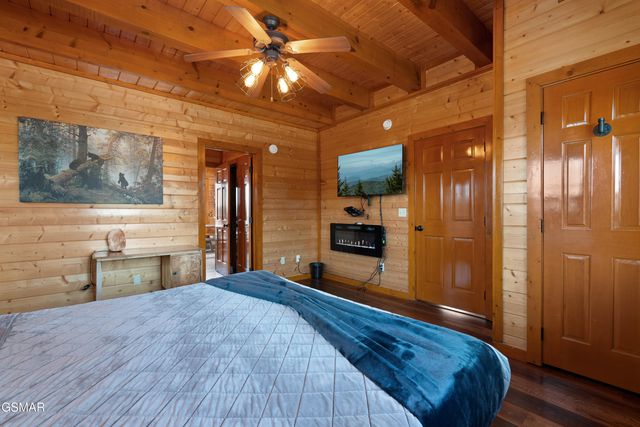 2083 Kerr Road, Sevierville, TN 37876