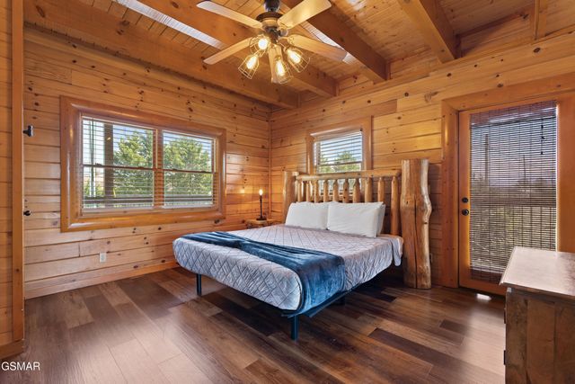 2083 Kerr Road, Sevierville, TN 37876