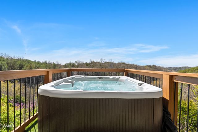 2083 Kerr Road, Sevierville, TN 37876