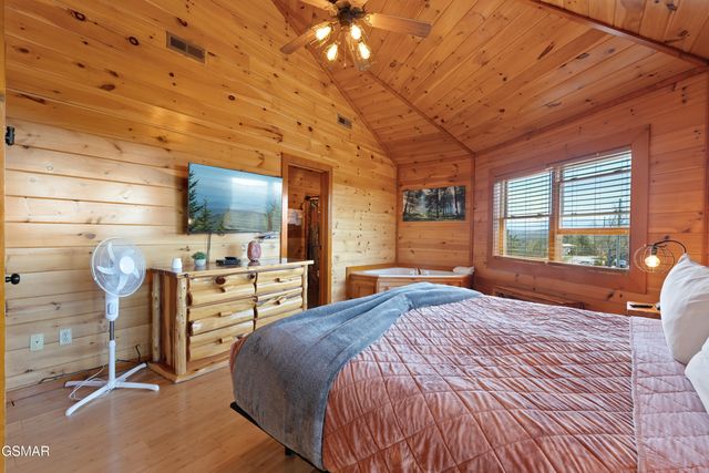 2083 Kerr Road, Sevierville, TN 37876