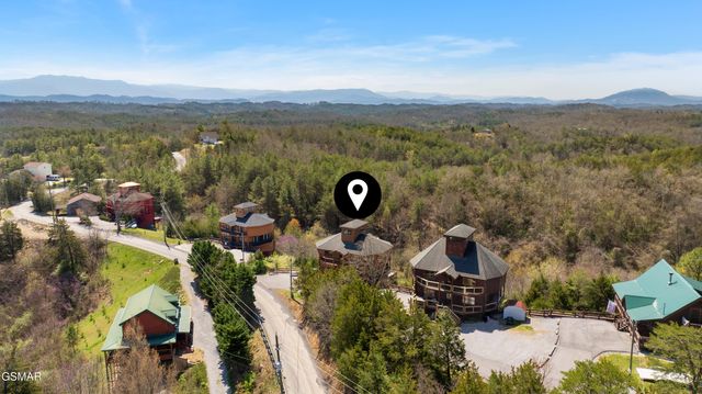 2083 Kerr Road, Sevierville, TN 37876