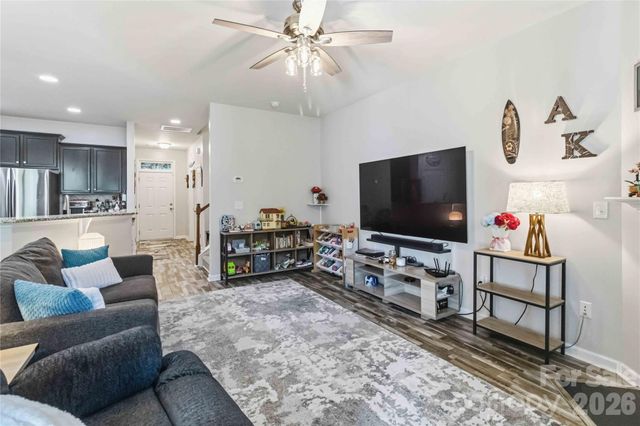 7048 Woodsbay Lane, Rock Hill, SC 29732