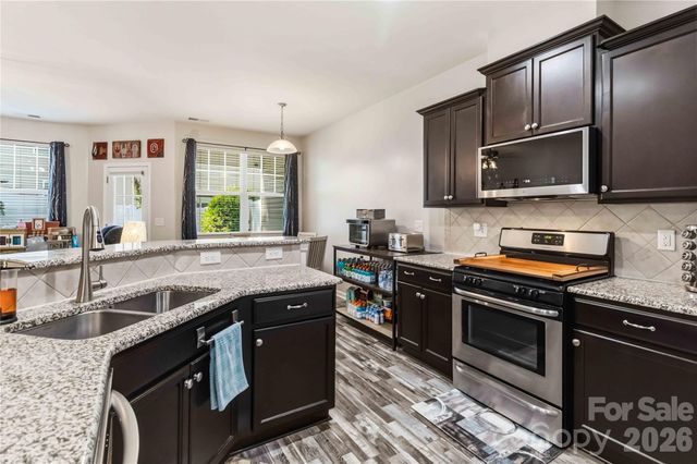 7048 Woodsbay Lane, Rock Hill, SC 29732