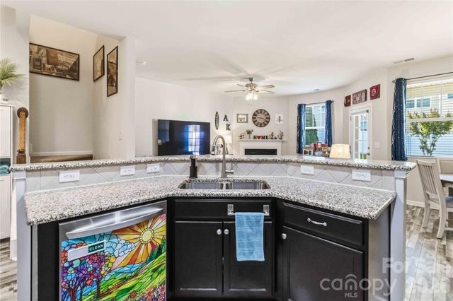7048 Woodsbay Lane, Rock Hill, SC 29732