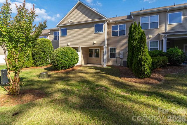 7048 Woodsbay Lane, Rock Hill, SC 29732