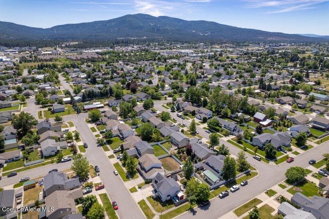 1335 N Moonstone ST, Post Falls, ID 83854