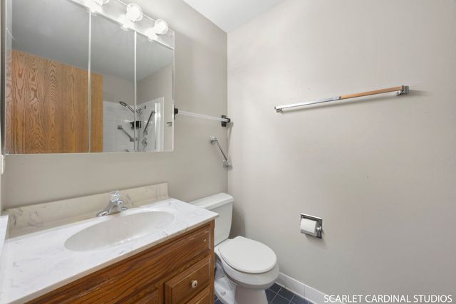 971 West Court B, Naperville, IL 60563