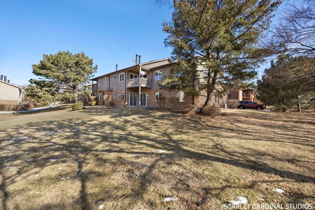 971 West Court B, Naperville, IL 60563