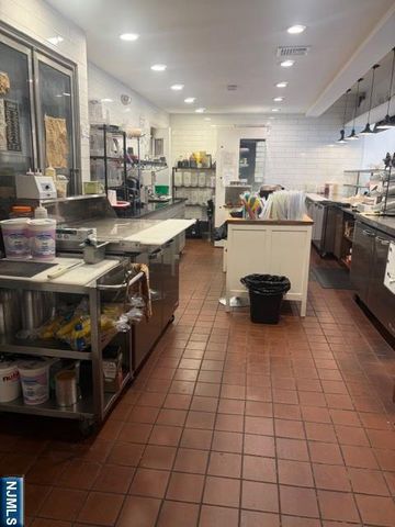 176 Livingston Street, Northvale, NJ 07647