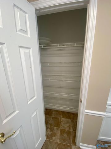 523 Farmingdale Road, Huntsville, AL 35803