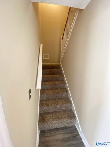 523 Farmingdale Road, Huntsville, AL 35803