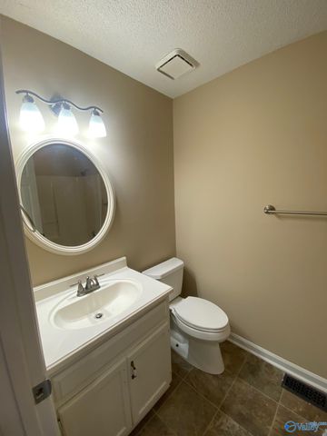 523 Farmingdale Road, Huntsville, AL 35803