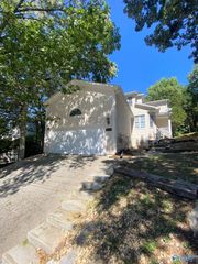 523 Farmingdale Road, Huntsville, AL 35803