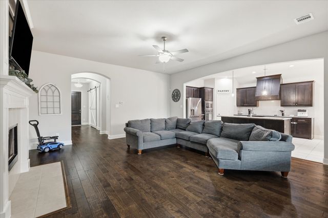 4013 Orchard Park Lane, Midlothian, TX 76065