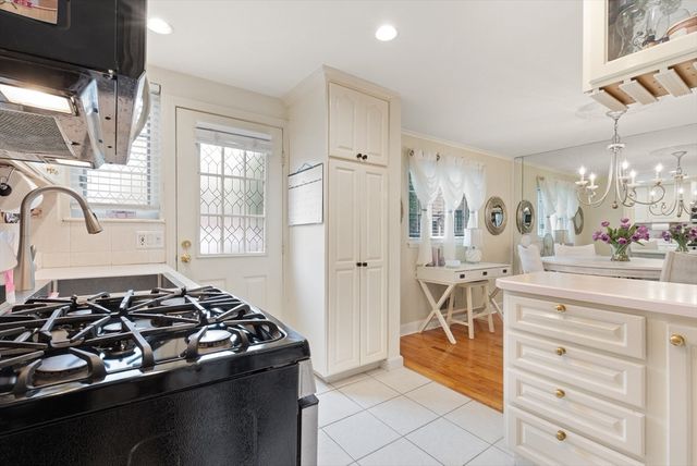 258 Lexington St 258, Watertown, MA 02472