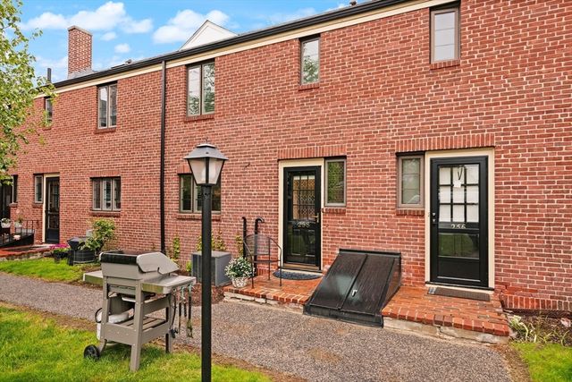 258 Lexington St 258, Watertown, MA 02472