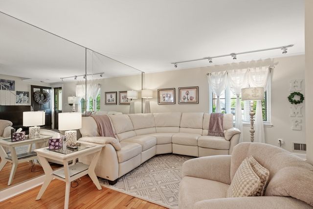 258 Lexington St 258, Watertown, MA 02472