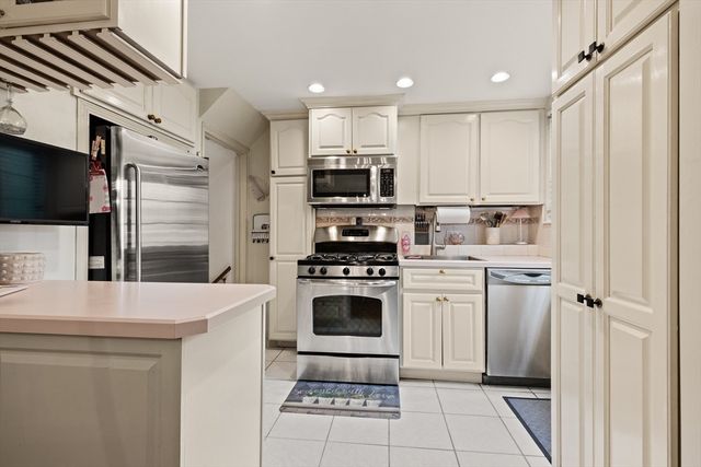258 Lexington St 258, Watertown, MA 02472