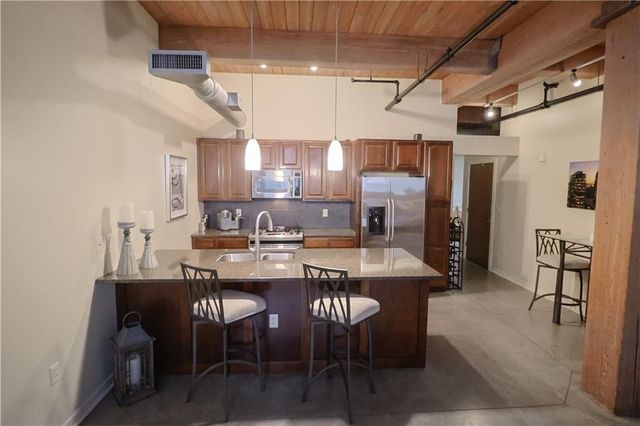 712 Broadway Boulevard 503, Kansas City, MO 64105