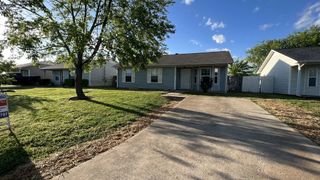 1130 Timothy Ave, Oak Grove, KY 42262