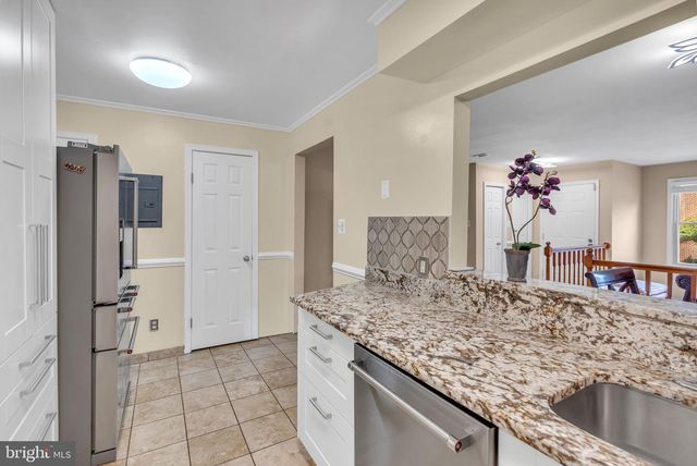 12606 KEMPSTON LN, Woodbridge, VA 22192
