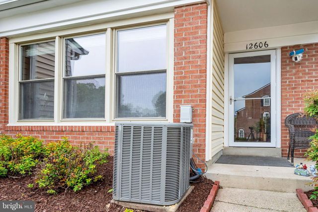 12606 KEMPSTON LN, Woodbridge, VA 22192