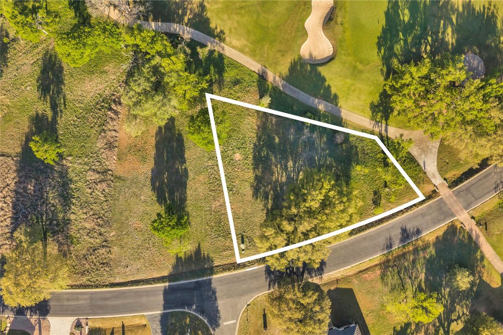 W18094 Faultline ST, Horseshoe Bay, TX 78657