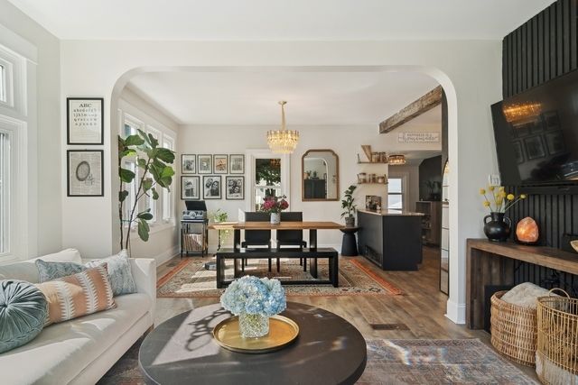 114 Harrison Street, Barrington, IL 60010