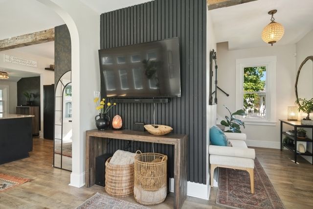 114 Harrison Street, Barrington, IL 60010