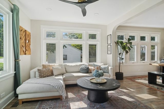 114 Harrison Street, Barrington, IL 60010