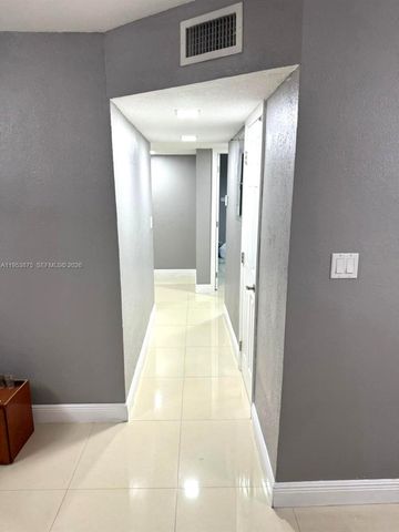 5461 W 24th Avenue 25, Hialeah, FL 33016
