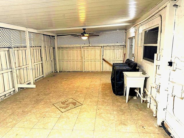 5461 W 24th Avenue 25, Hialeah, FL 33016