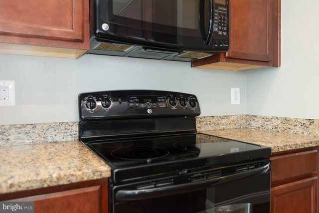 88 LIVERPOOL LN, Martinsburg, WV 25405