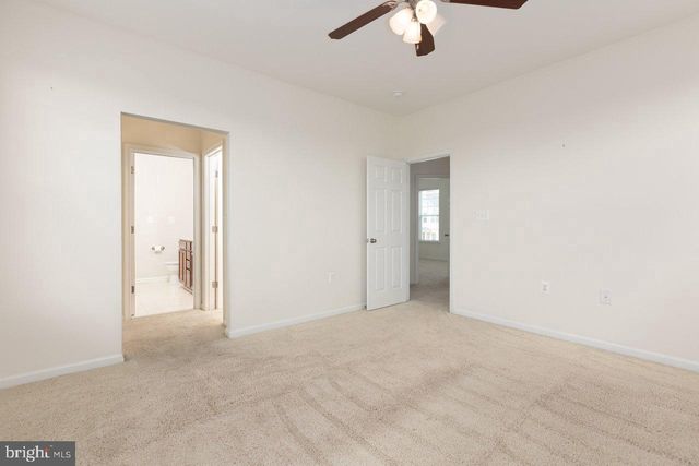 88 LIVERPOOL LN, Martinsburg, WV 25405