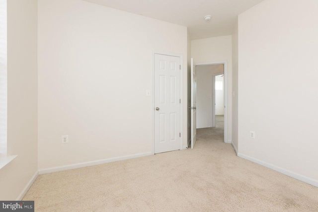 88 LIVERPOOL LN, Martinsburg, WV 25405