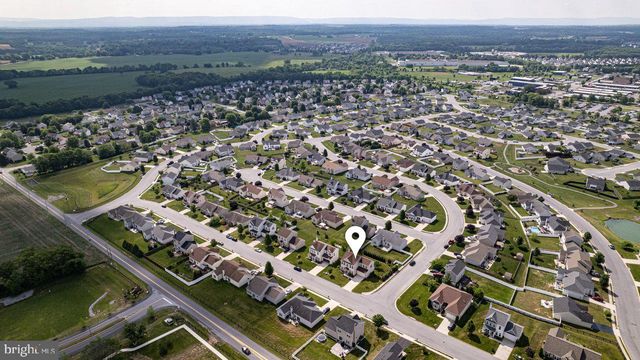 88 LIVERPOOL LN, Martinsburg, WV 25405