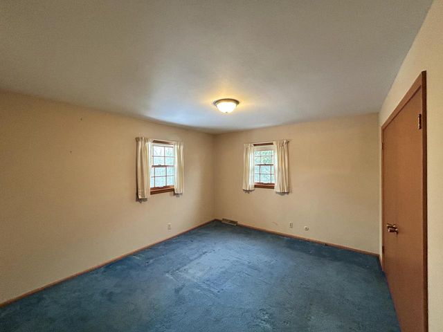 1100 W Duchess COURT, Bayside, WI 53217