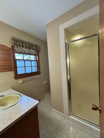 1100 W Duchess COURT, Bayside, WI 53217